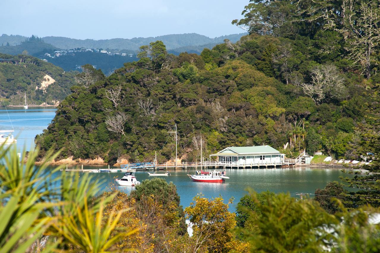 The Black Bach Russell Εξωτερικό φωτογραφία